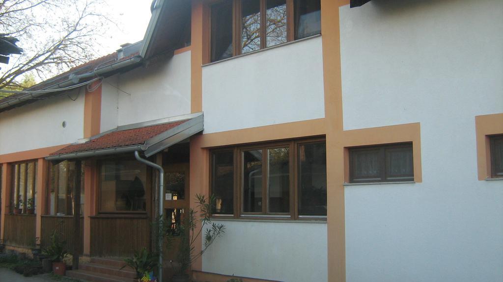 Farm Stay Lackovic Bilje Extérieur photo